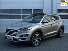 Hyundai Tucson - 1.6 T-GDI PREMIUM / CARPLAY / PANO / 360 CAMERA / LANE / DODEHOEK / STOELVERKOELING + VERW
