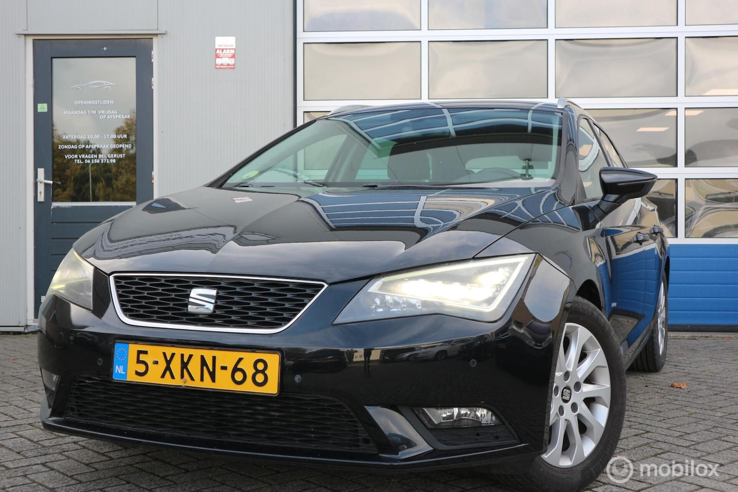 SEAT Leon ST - 1.6 TDI Style Ecomotive XENON/LED/PDC/NAVIGATIE - AutoWereld.nl