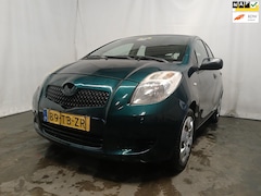 Toyota Yaris - 1.3 VVTi Terra - Schade