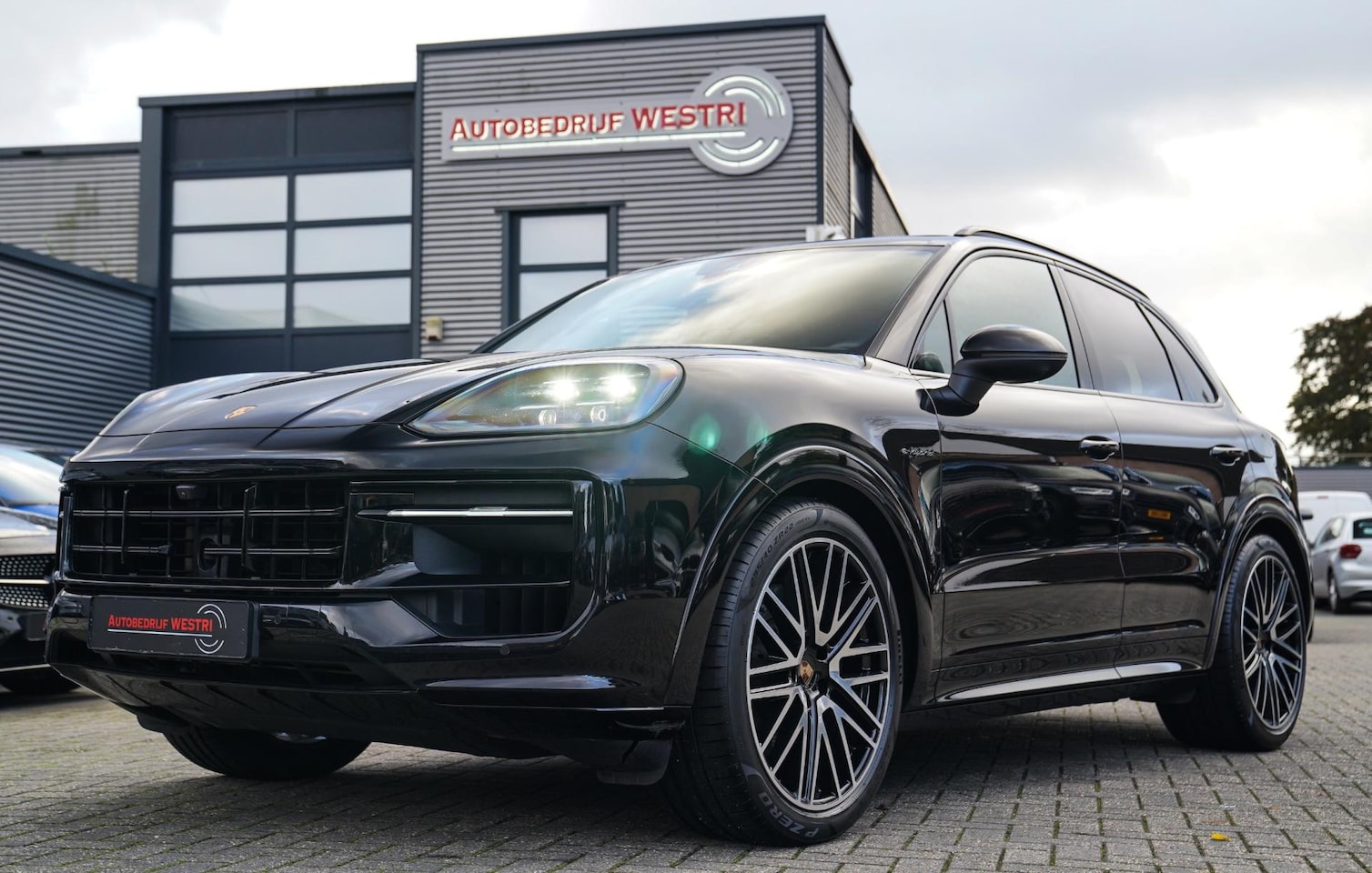 Porsche Cayenne - 3.0 E-Hybrid | NIEUW MODEL | Panorama | Bose Sound | 360 cam | Adaptieve cruise | Kuipstoe - AutoWereld.nl