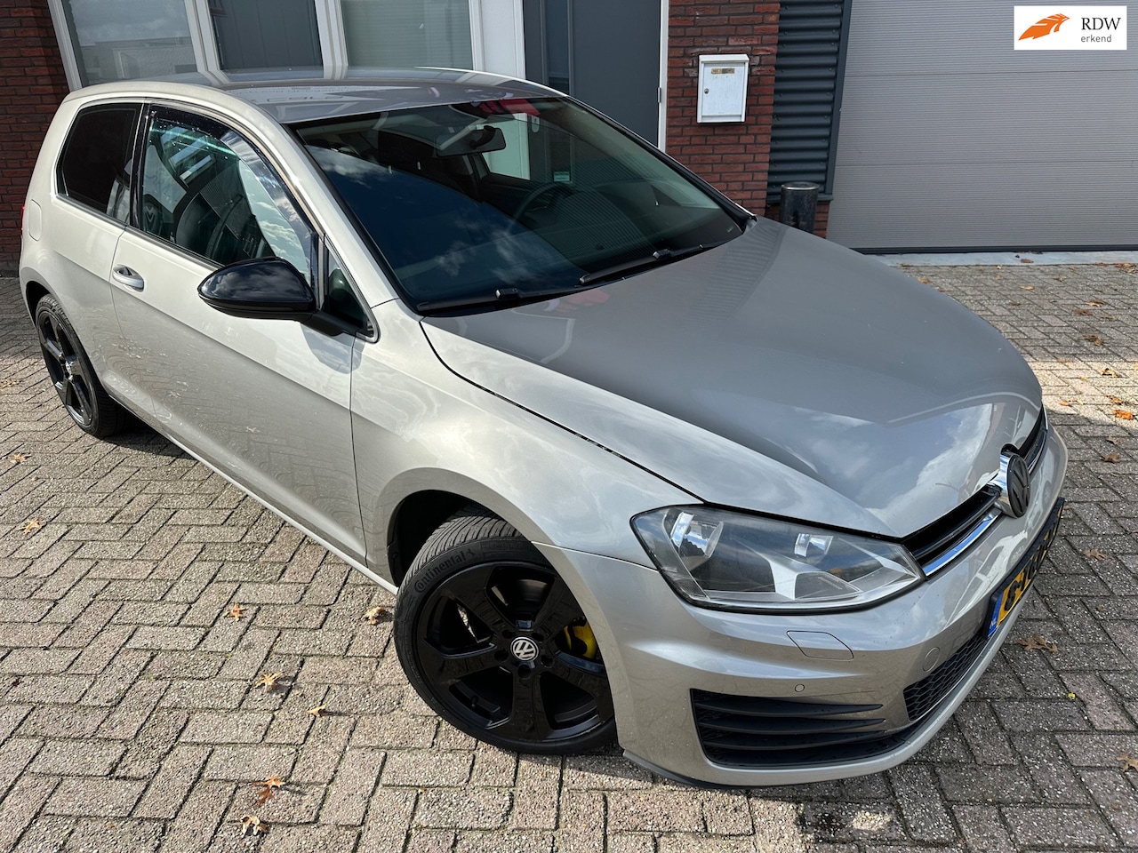 Volkswagen Golf - 1.2 TSI / Navi / Camera / PDC / Clima - AutoWereld.nl