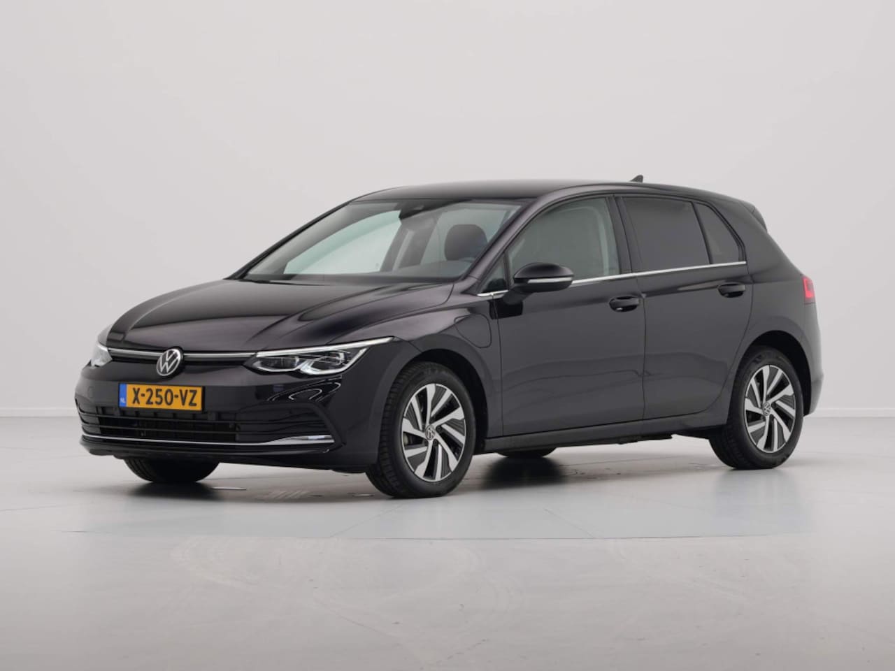 Volkswagen Golf - 1.4 eHybrid 204pk Style Navigatie Massage Camera Led 289 - AutoWereld.nl