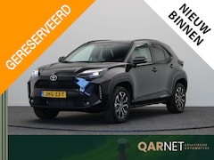 Toyota Yaris Cross - 1.5 Hybrid 130 Dynamic | Achteruitrijcamera | Stuur, Voorruit en stoelverwarming | Apple C