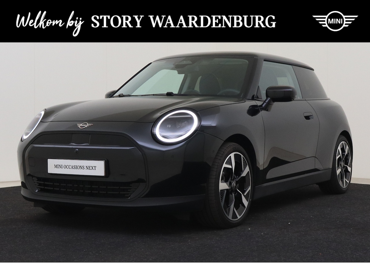 MINI Cooper - Hatchback E / Classic / Pakket L / 18" Slide Spoke 2-tone - AutoWereld.nl