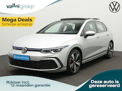 Volkswagen Golf - GTE 1.4 eHybrid 245 pk DSG | IQ Light | Panoramadak | Trekhaak | Stuur-/stoelverwarming |