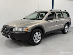 Volvo XC70 - 2.5 T Momentum LEER / YOUNGTIMER