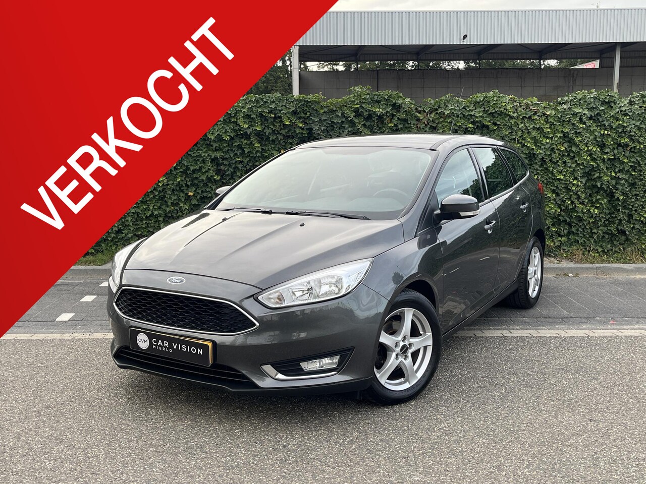 Ford Focus Wagon - 1.0 Comfort * Carplay * Dealerond. * Nieuwe Distr. * Garantie - AutoWereld.nl