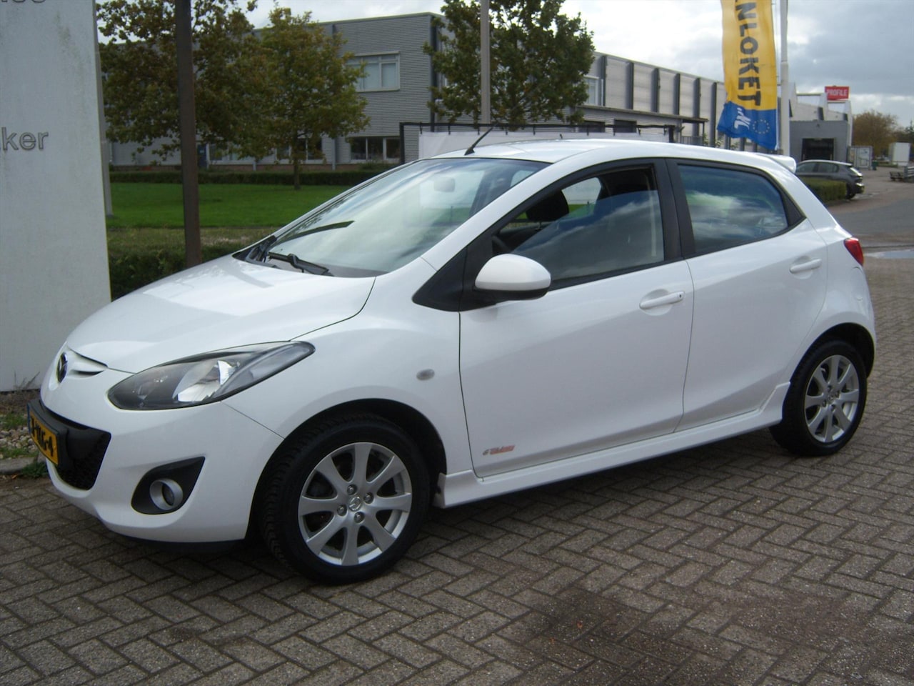 Mazda 2 - 1.3 84pk 5D GT-M line Trekhaak - AutoWereld.nl