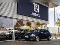 Volkswagen Golf - 8 1.4 eHybrid GTE | Camera | HUD | Keyless | Matrix LED | Panodak | 18"