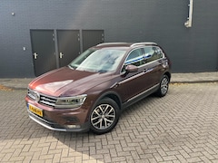 Volkswagen Tiguan - 1.4 TSI 4Motion Automaat Highline Digital cockpit
