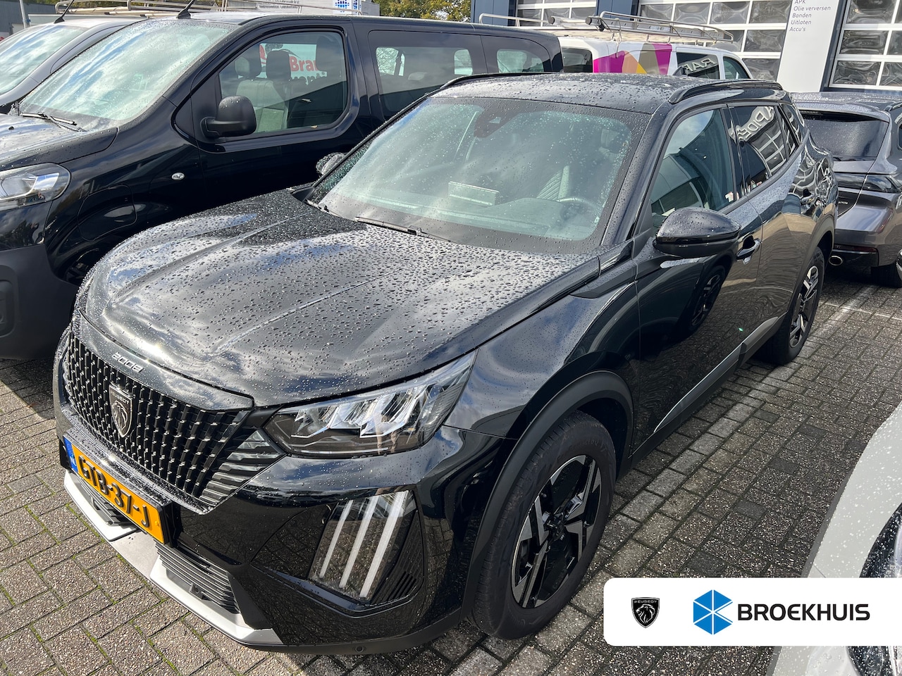 Peugeot 2008 - 1.2 Hybrid 136 Allure | Apple Carplay | PDC V+A | Cruise control | LMV 17"| DAB | LED Kopl - AutoWereld.nl