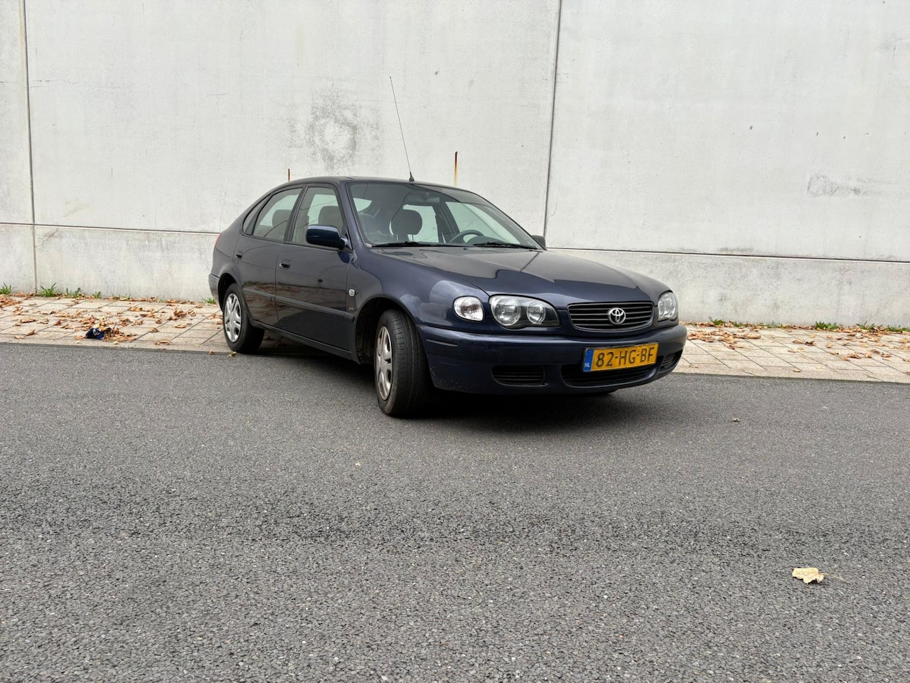 Toyota Corolla - 1.6 VVT-i Terra | airco | elektr. pakket | trekhaak - AutoWereld.nl