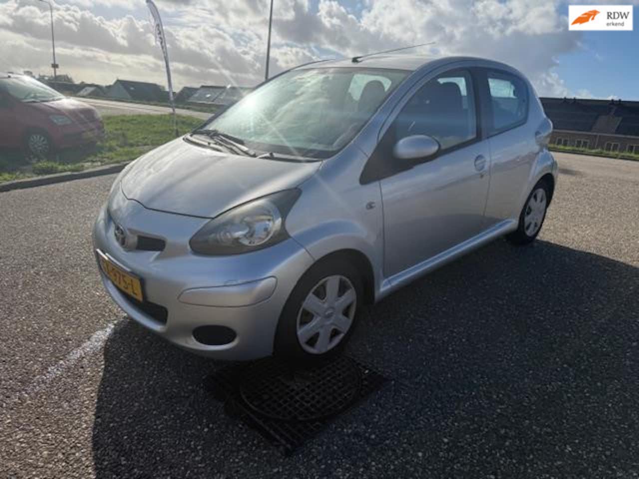 Toyota Aygo - 1.0-12V Access Airco Onderhouden Elek.pakket Parrot - AutoWereld.nl