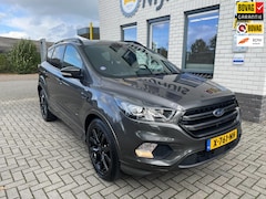 Ford Kuga - 1.5 Titanium 4WD / Cruise controle / Climate Controle / Telefoon / Navigatie / Camera / PD