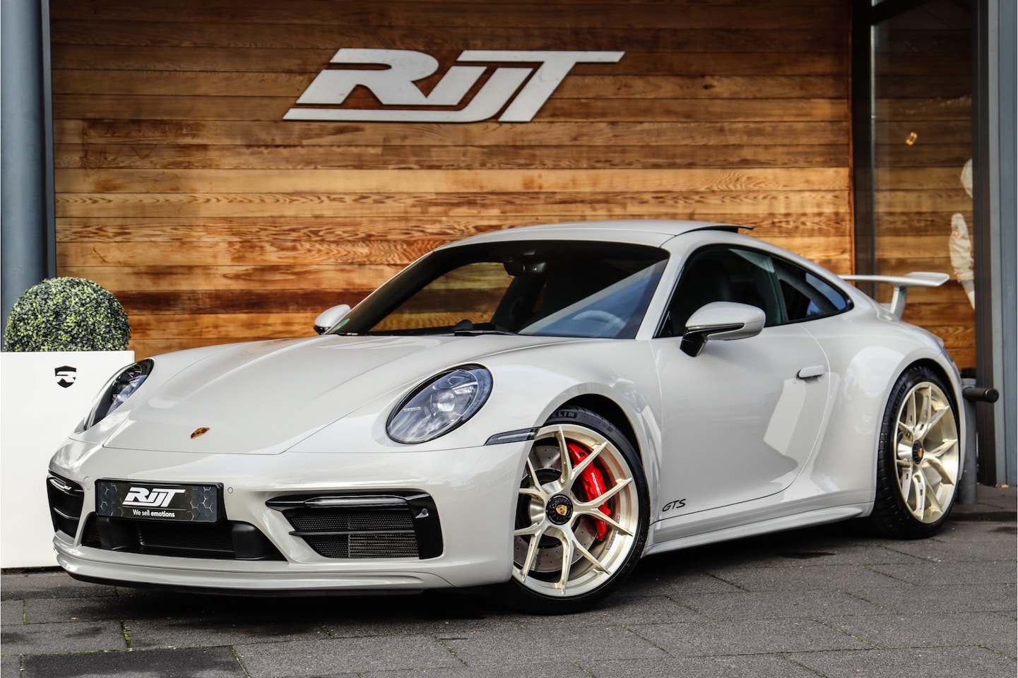 Porsche 911 - 3.0 Carrera GTS **Aero kit/Approved/Lift/Matrix/4WS** - AutoWereld.nl