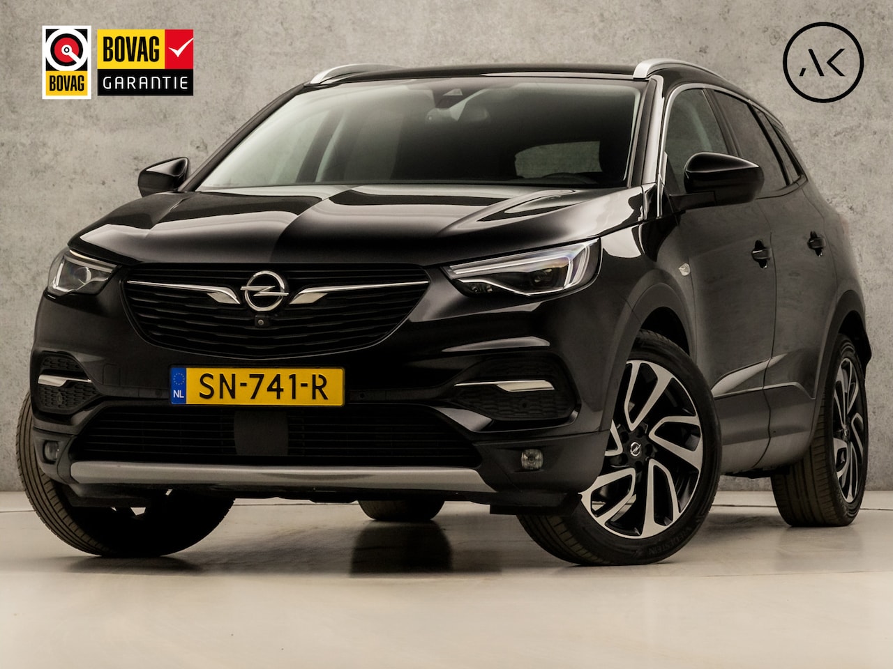 Opel Grandland X - 1.2 Turbo Ultimate Sport Automaat (APPLE CARPLAY, GROOT NAVI, LEDER, STUUR/STOELVERWARMING - AutoWereld.nl