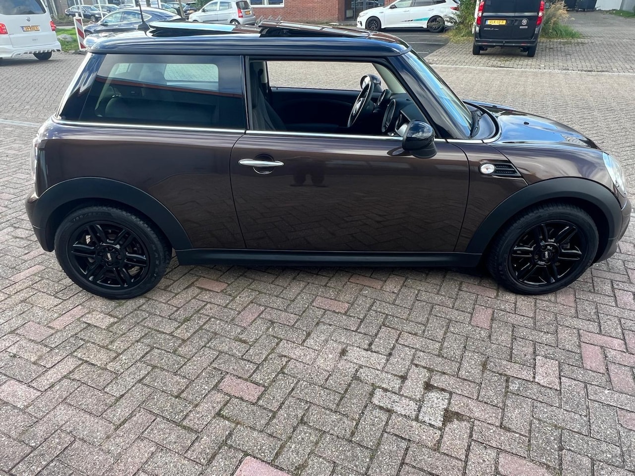 MINI Cooper - Mini 1.6 Pepper panorama revisie motor nw ketting - AutoWereld.nl