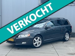 Volvo V70 - 2.0 D4 Summum, Automaat, Navi, Clima, Euro 5, Trekhaak