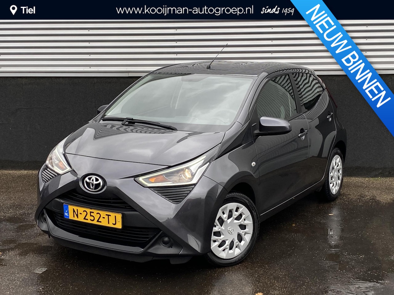 Toyota Aygo - 1.0 VVT-i x-play Apple Carplay en/of Android auto navigatie, Achteruitrijcamera, 1e eign. - AutoWereld.nl
