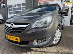 Opel Meriva - 1.4 Turbo Business+ van 2de Eig met parkeersensoren en trekhaak en navigatie en bluetooth
