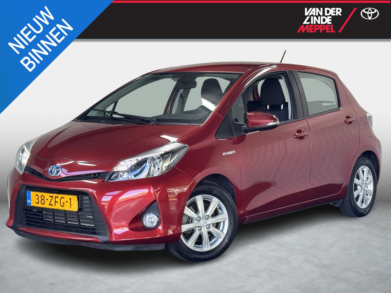 Toyota Yaris - 1.5 Full Hybrid Aspiration NL Navi LM Velgen Cruis - AutoWereld.nl