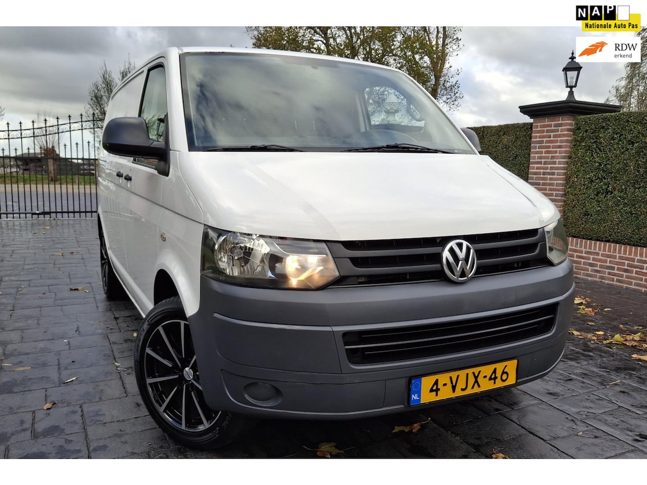 Volkswagen Transporter - 2.0 TDI L1H2 Nette Eerlijke Zuinige Auto Inruil Mogelijk - AutoWereld.nl