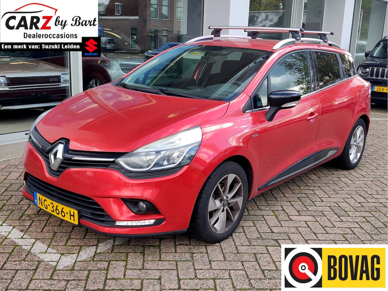 Renault Clio Estate - 0.9 TCe LIMITED Airco | Navi | Cruise Control | Trekhaak - AutoWereld.nl