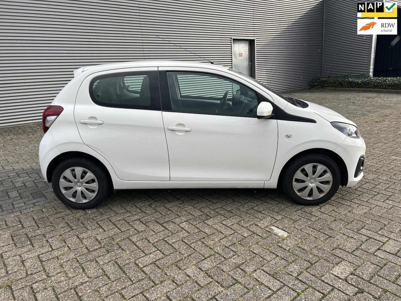 Peugeot 108 - 1.0 e-VTi Active met super lage kilometerstand, Airco, Centrale vergrendeling - AutoWereld.nl