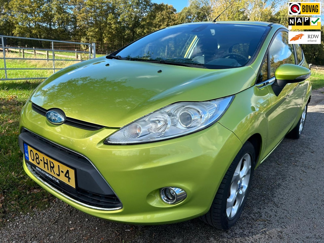 Ford Fiesta - 1.25 Titanium trekhaak airco en zeer netjes - AutoWereld.nl