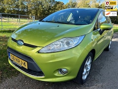 Ford Fiesta - 1.25 Titanium trekhaak airco en zeer netjes