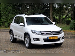Volkswagen Tiguan - 1.4 TSI Sport&Style R-line Edition | 2013 | Pano | Navi |