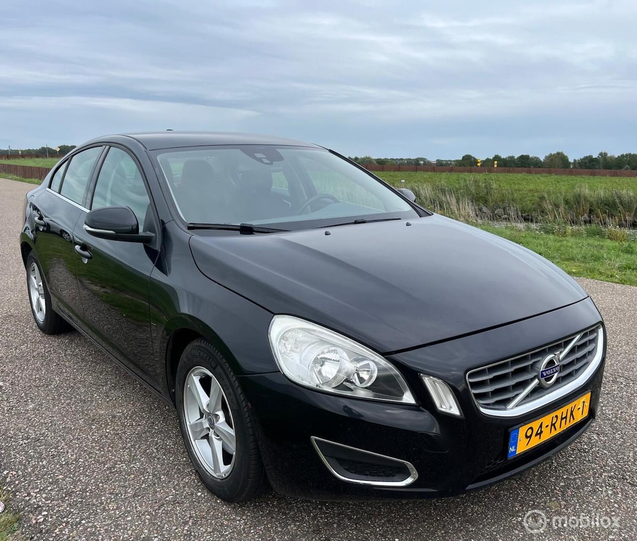 Volvo S60 - 1.6 T3 Kinetic -NAVI-NAP-2 eigenaren - AutoWereld.nl