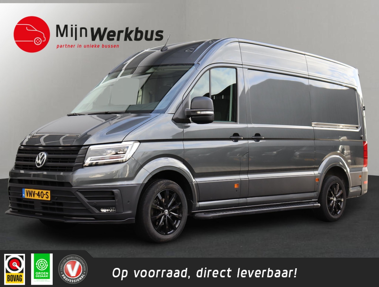 Volkswagen Crafter - 35 2.0 TDI L3H3 Highline | Trekhaak | Dubbele Schuifdeur | Achteruitrijcamera | ACC! - AutoWereld.nl