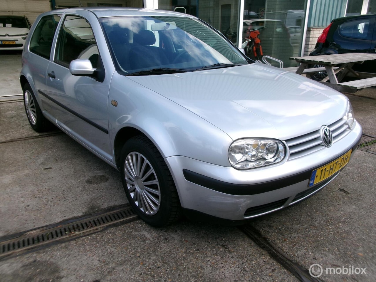 Volkswagen Golf - 1.4-16V 1.4-16V - AutoWereld.nl