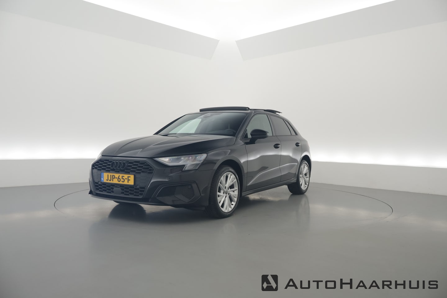Audi A3 Sportback - 35 TFSI | Pano | Afn. Trekhaak | Sportstoelen | Apple CarPlay | Stoelverw. | Camera | 17" - AutoWereld.nl