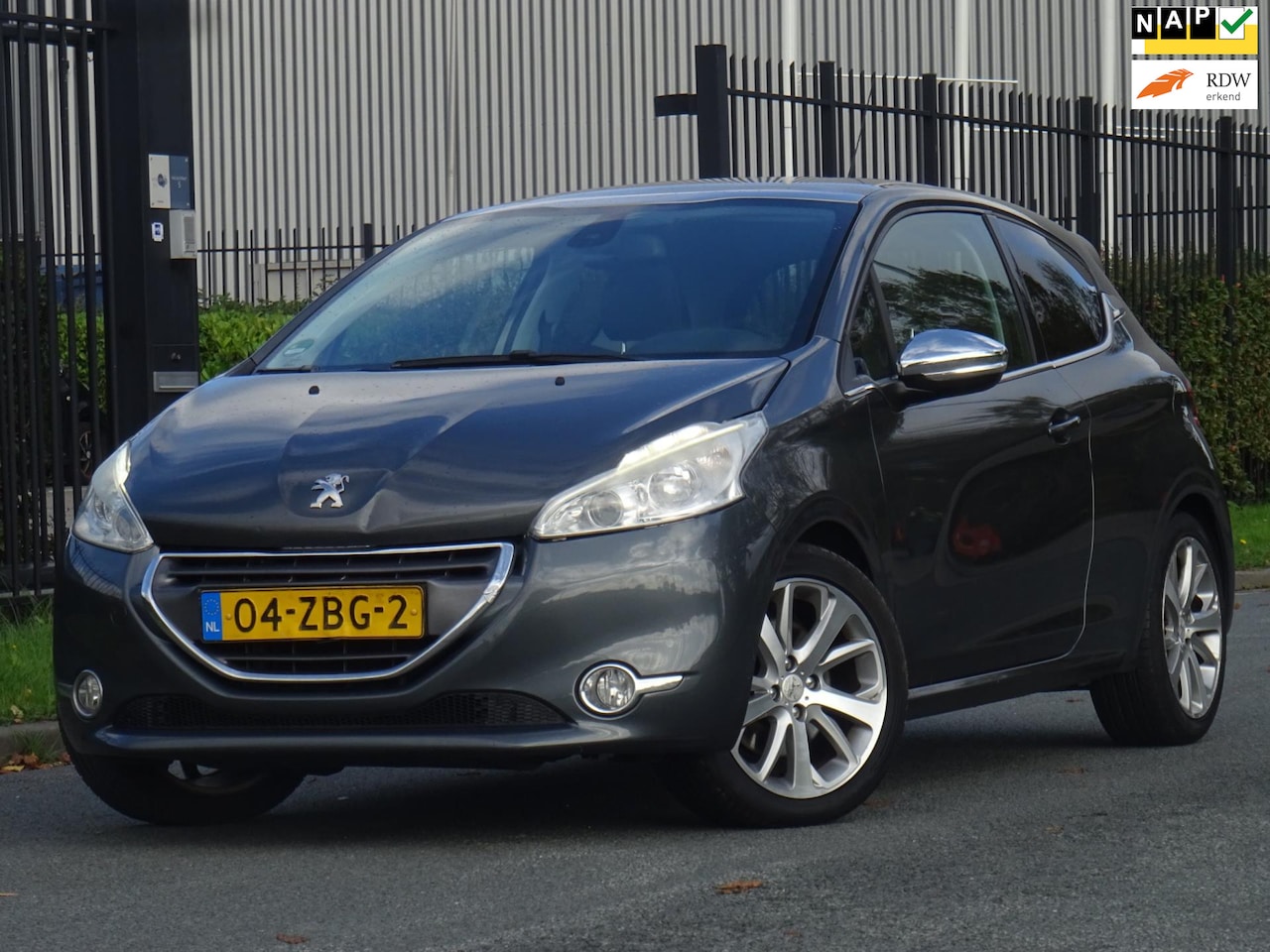 Peugeot 208 - 1.6 THP Allure NAP/PANORAMADAK/LEER/PDC/JBL/APK - AutoWereld.nl