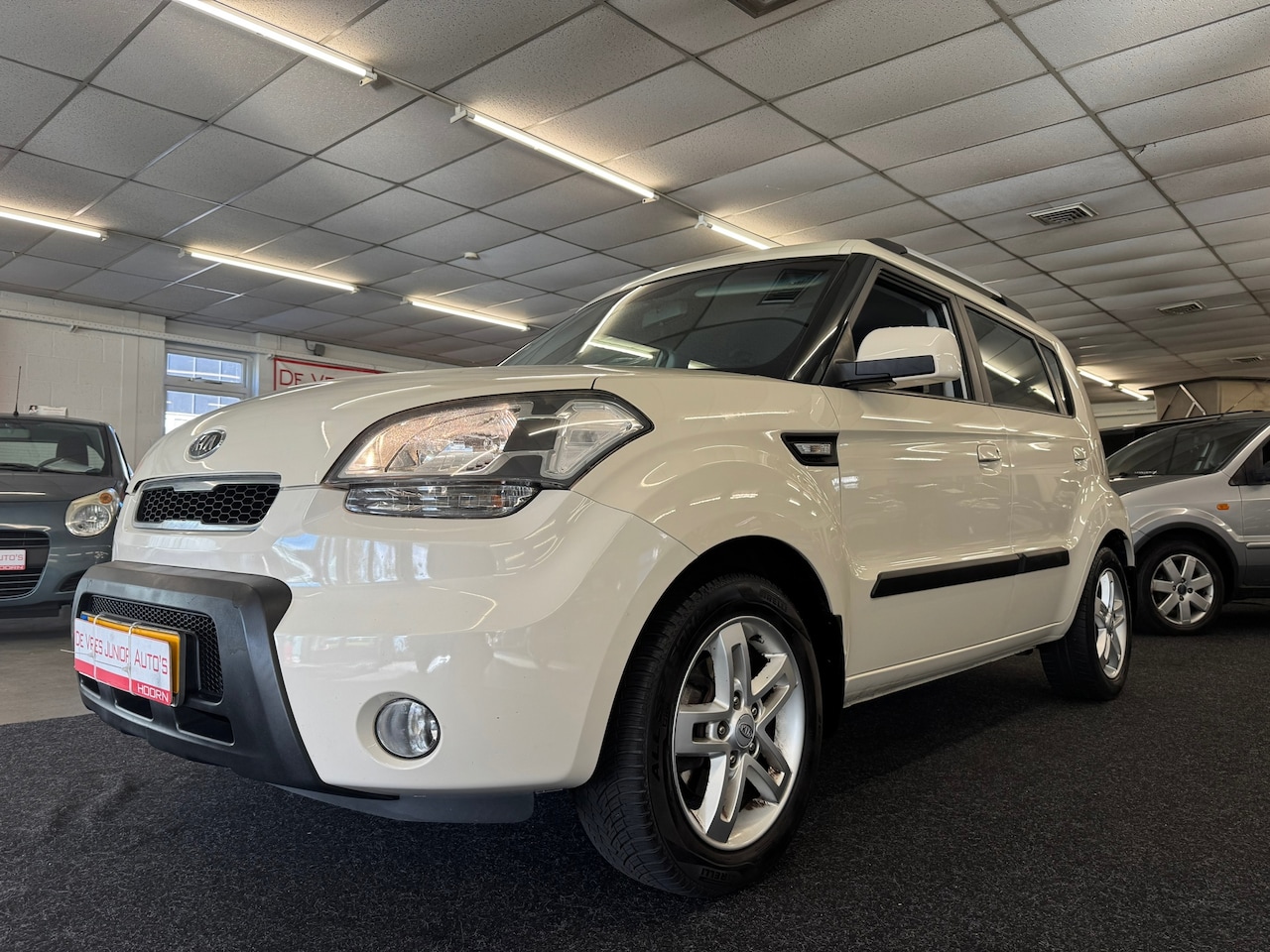 Kia Soul - 1.6 X-tra. Heerlijke hoge instap, 5drs met airco! - AutoWereld.nl