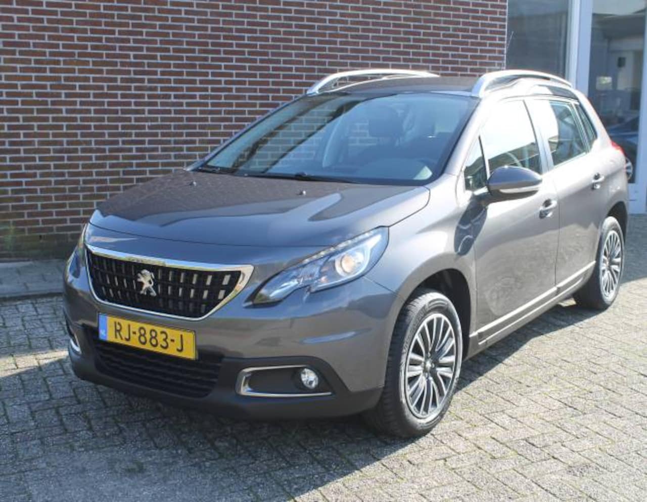Peugeot 2008 - 1.2 PureTech 110pk EAT Blue Lion