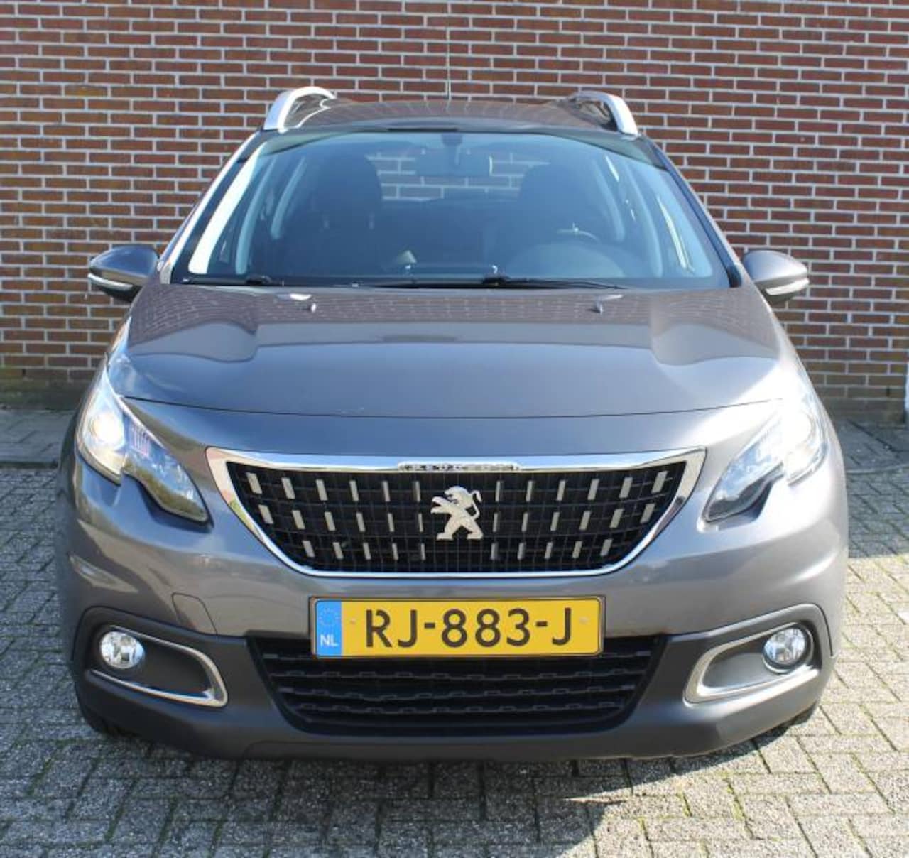 Peugeot 2008 - 1.2 PureTech 110pk EAT Blue Lion