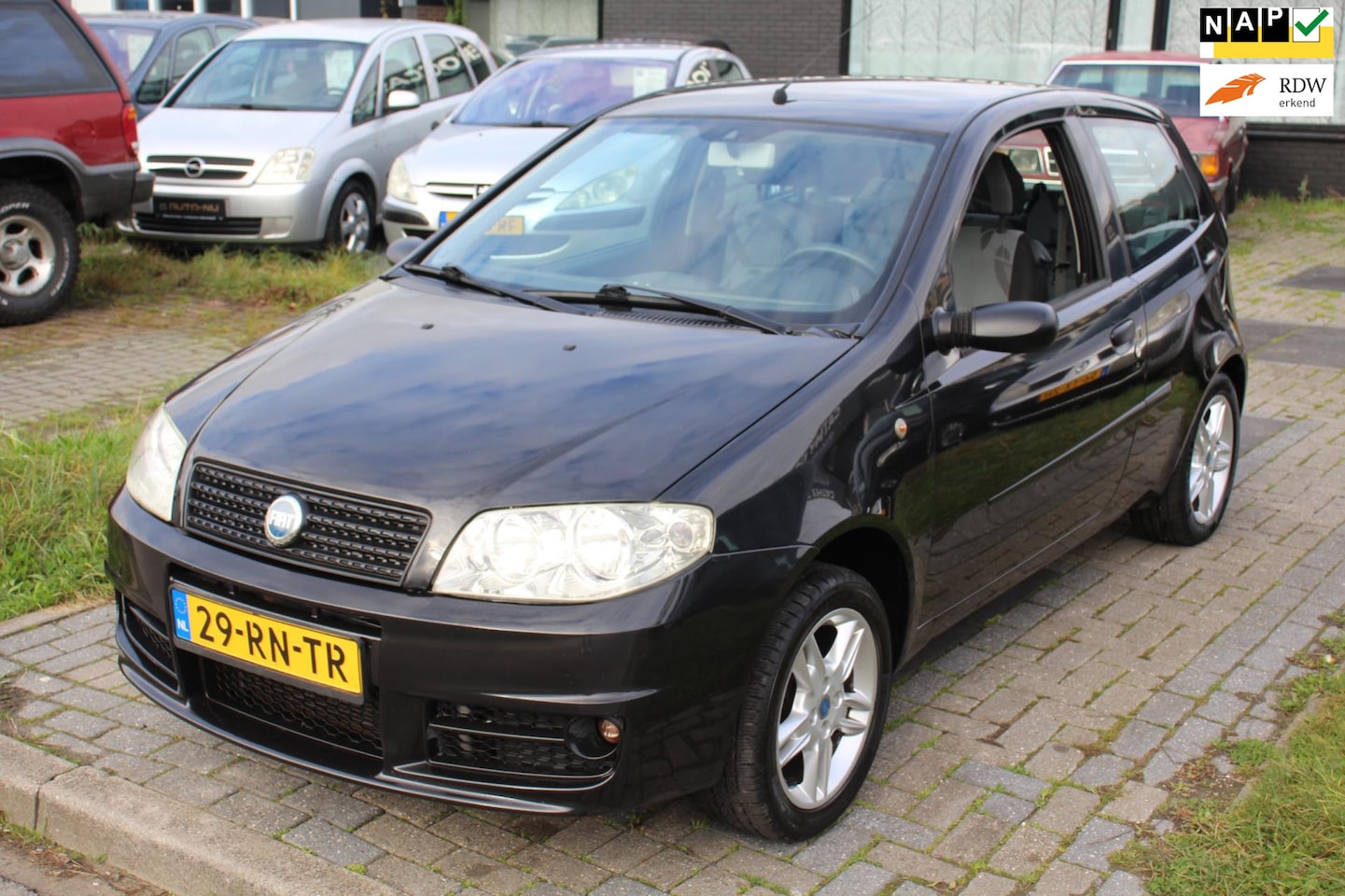 Fiat Punto - 1.2 SportSound Airco LM-Velgen Elec. ramen APK dec 2026! NAP - AutoWereld.nl