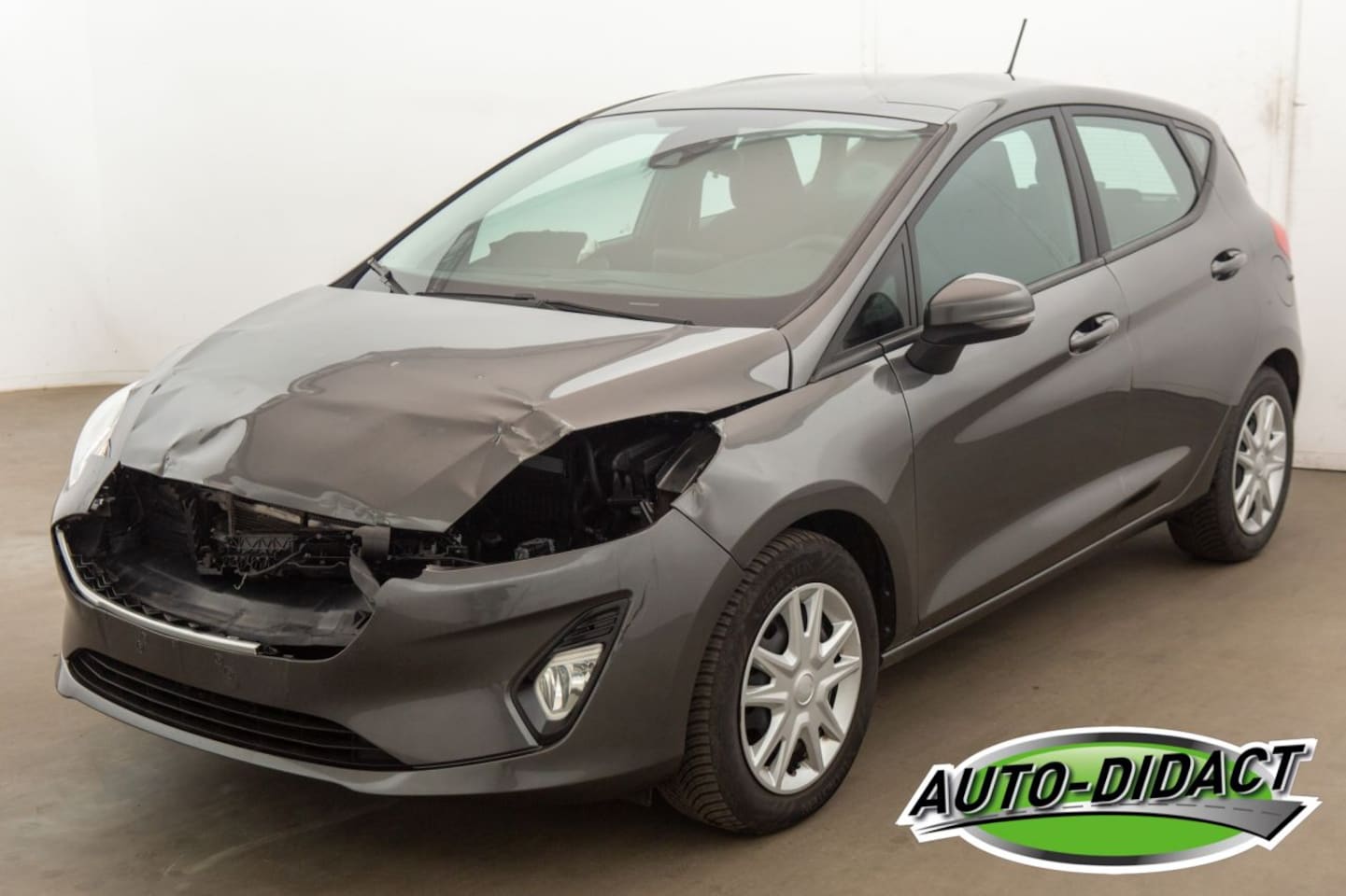 Ford Fiesta - 1.0 82.494 km Airco Navi - AutoWereld.nl