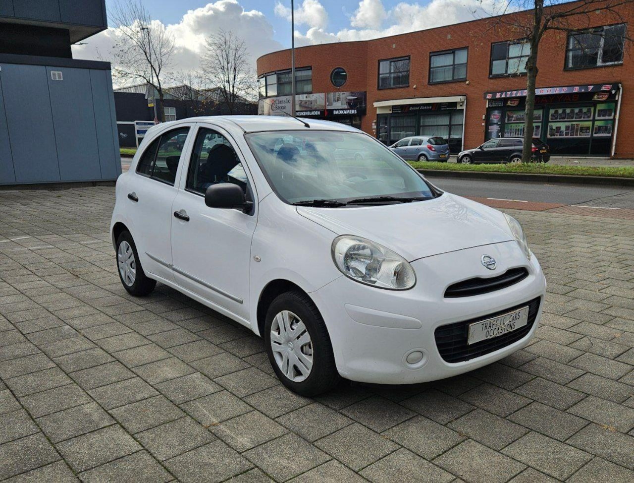 Nissan Micra - 1.2 DIG-S Visia 1.2 DIG-S Visia,2eigenaar,airco,apk 08-2026 ,km nap - AutoWereld.nl