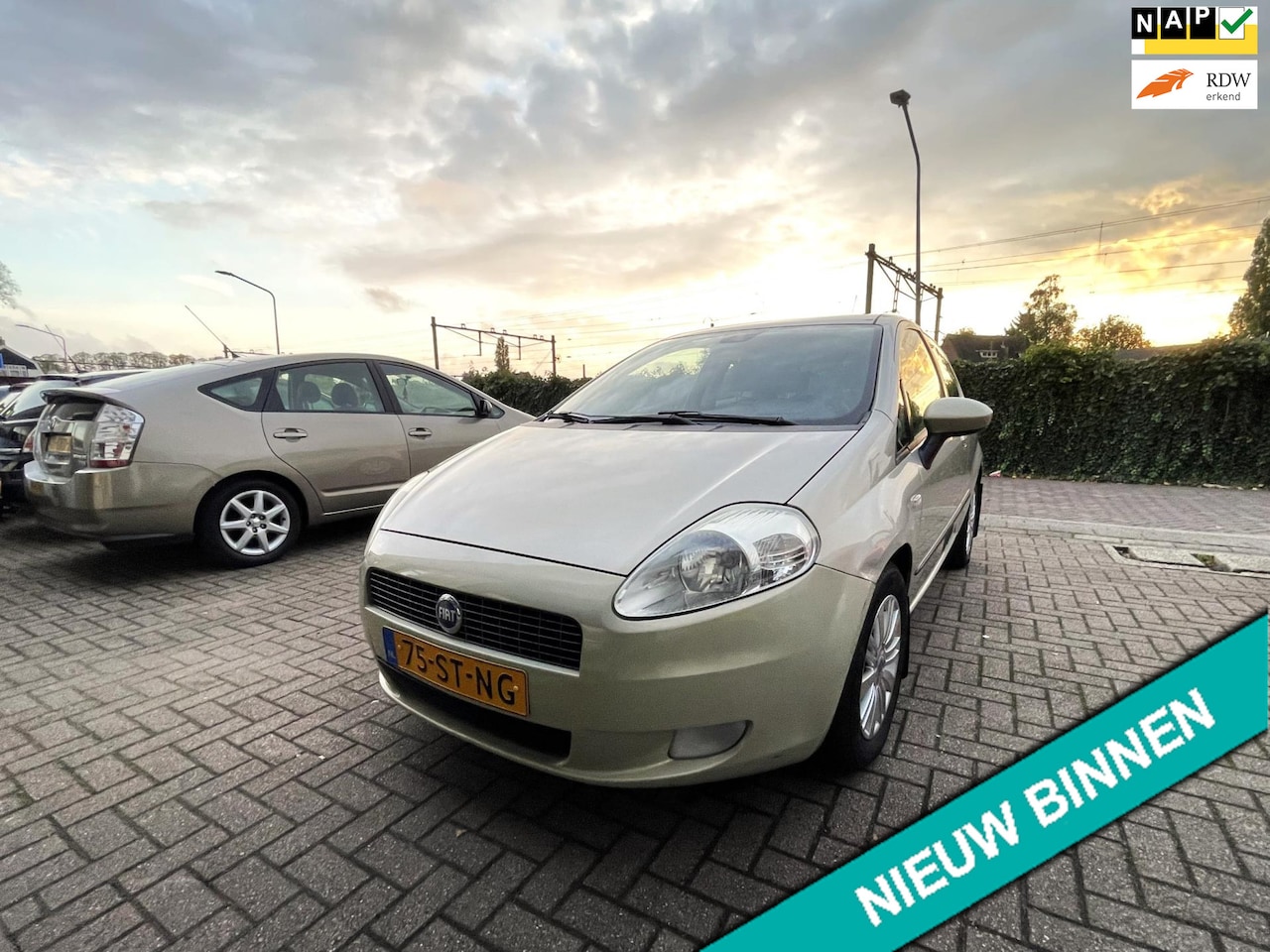 Fiat Grande Punto - 1.4-16V Sport 1.4-16V Sport - AutoWereld.nl