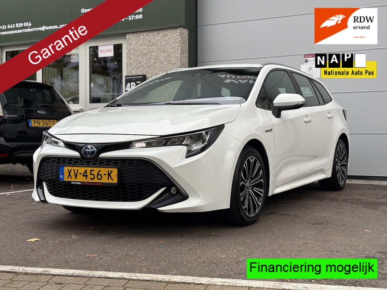 Toyota Corolla Touring Sports - 1.8 Hybrid First Edition Carplay Nap Climate Camera Led - AutoWereld.nl