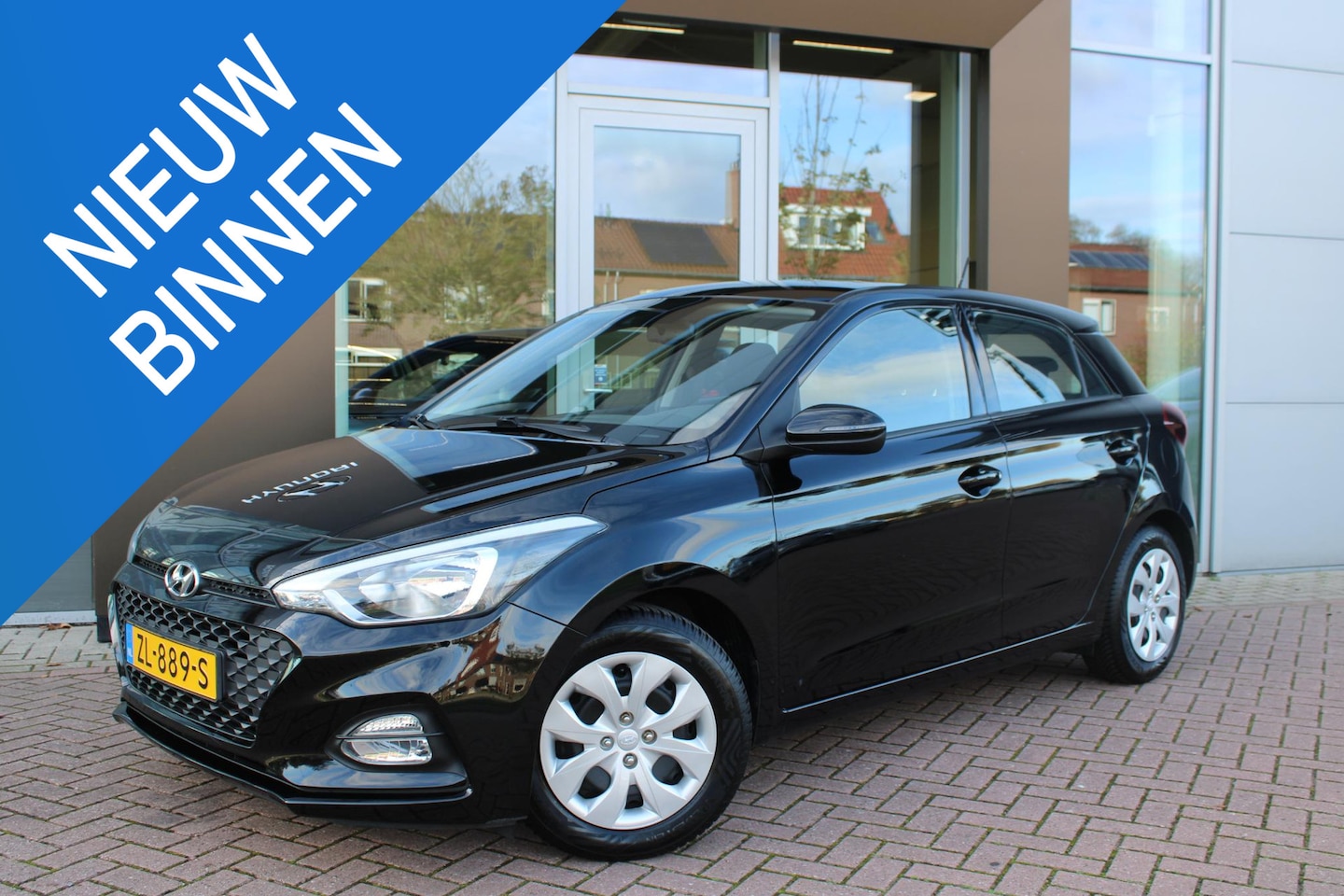 Hyundai i20 - 1.0 T-GDI 100pk Comfort Automaat Airco Navi Carplay 18.216km Nieuwstaat - AutoWereld.nl
