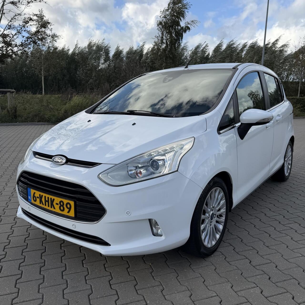 Ford B-Max - 1.0 Titanium 2013 | Airco | Camera | PDC | NW APK - AutoWereld.nl