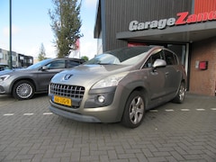 Peugeot 3008 - 1.6 VTi Première