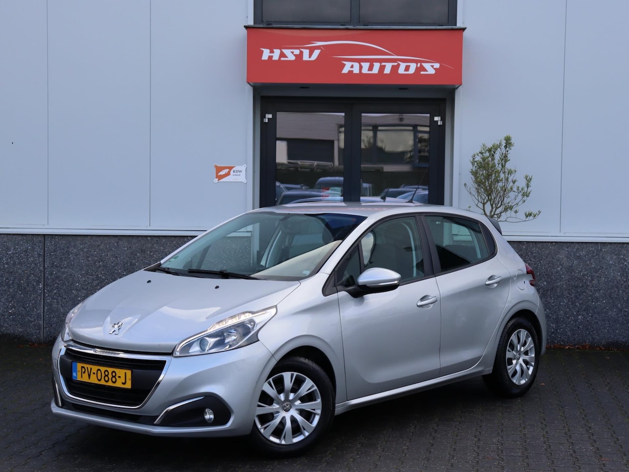 Peugeot 208 - 1.2 PureTech Blue Lion navi airco org NL - AutoWereld.nl