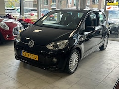 Volkswagen Up! - 1.0 high up *132dkm* Airco/Cruise |4 x GOEDE All-Season Banden op LMV|