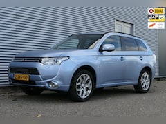 Mitsubishi Outlander - 2.0 PHEV Instyle Leder NAP Pano Trekhaak